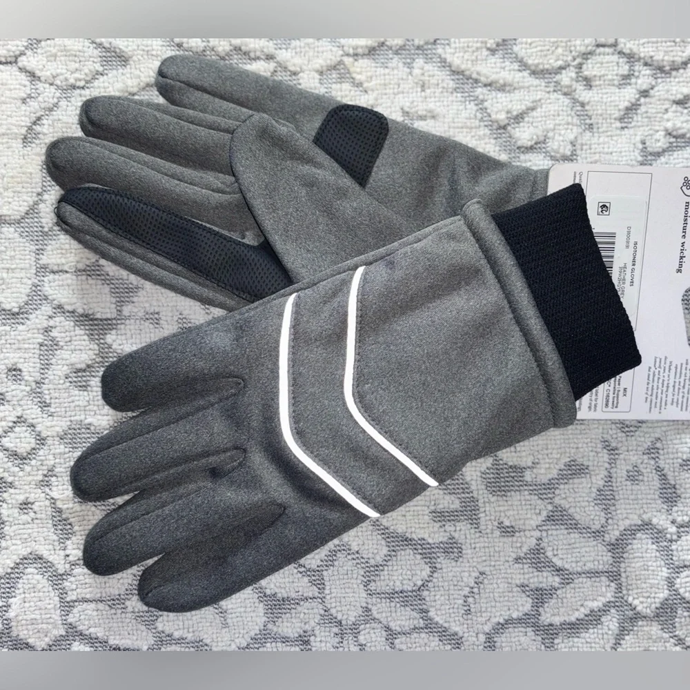 ISOTONER WMNS Moisture Wicking Touchscreen Gloves. GRY W/ Reflective Detail. S/M - Picture 1 of 8